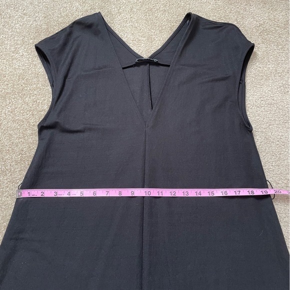 Zara Black Sleeveless Vneck Dress Size Medium - Picture 9 of 9